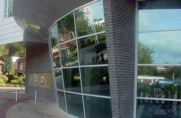 Bedrijfspand 16